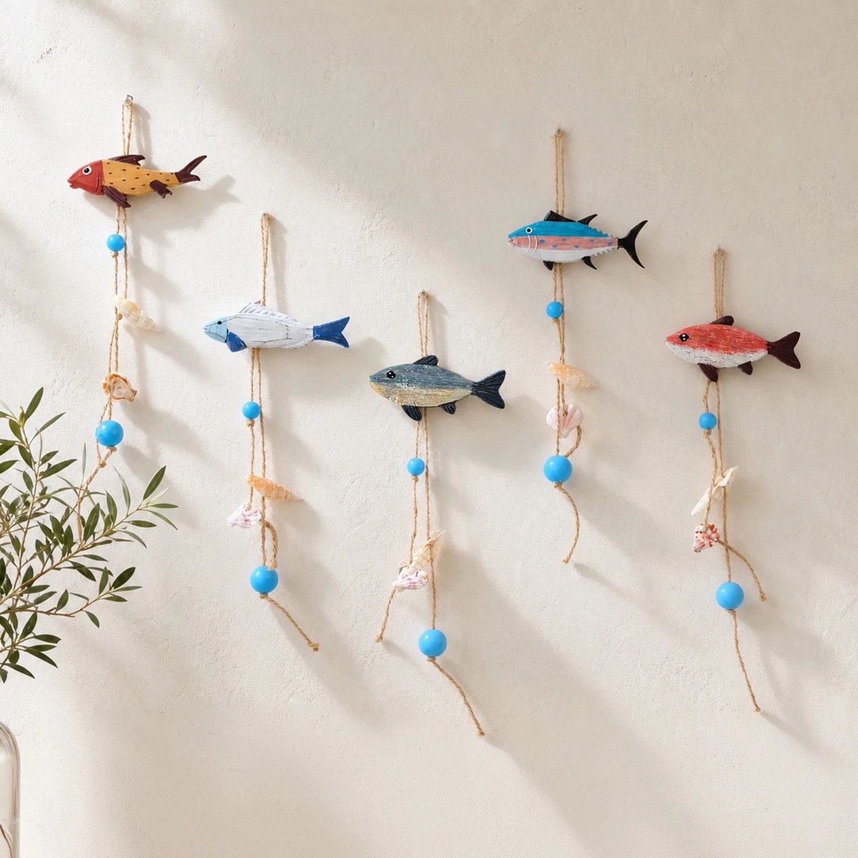 Solid Wood Colorful Fish Hanging Wall Decor Ocean Style Retro Pendant Creative Home Wall Hanging Fish Restaurant Pendant
